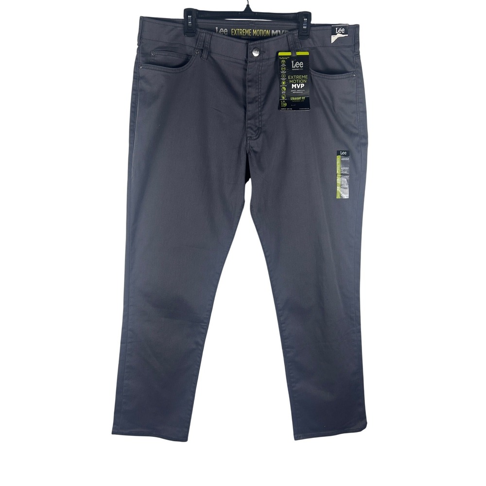 Lee Extreme Motion MVP Mens Gray Straight Fit Tapered Leg Pants Size 42x32 NEW